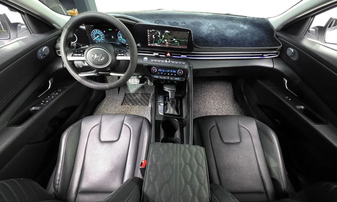 Hyundai AVANTE — фото 8