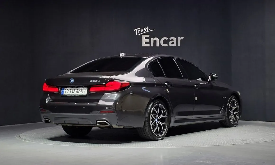 BMW 5-Series 2023 из KR, фото 6