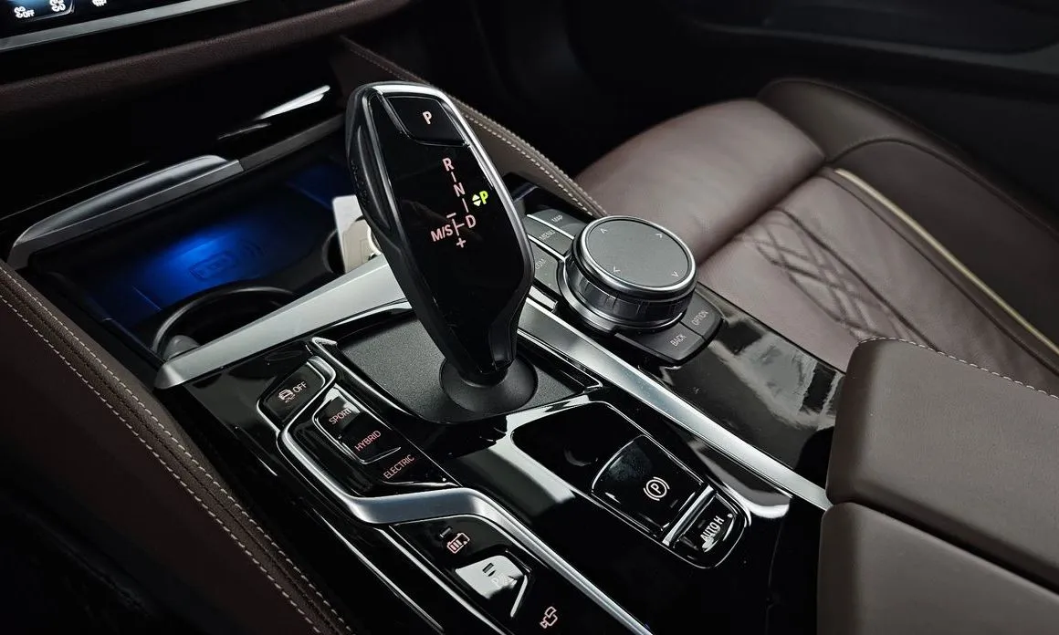 BMW 5-Series 2023 из KR, фото 5