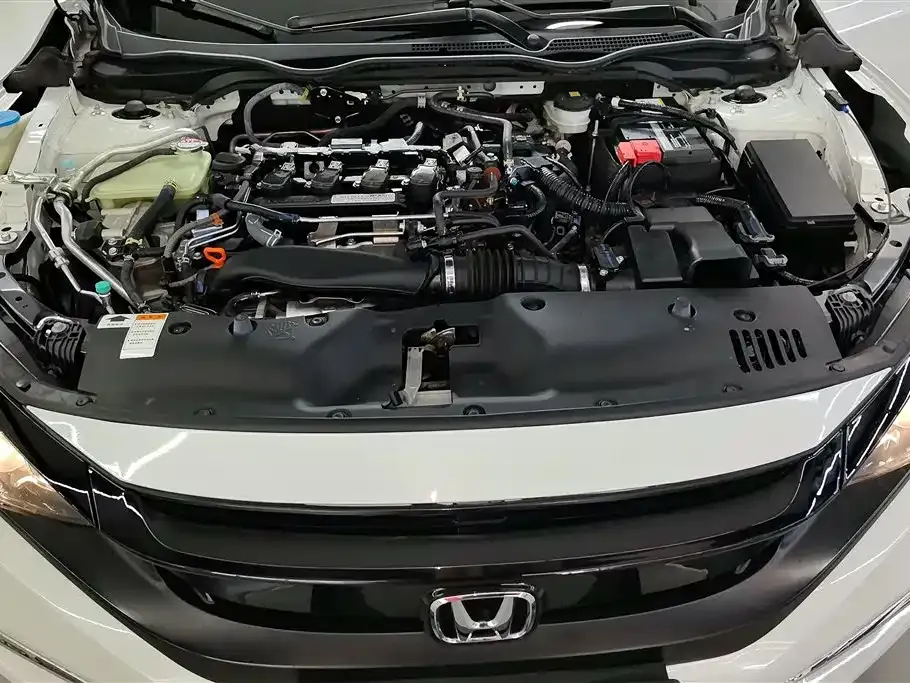 Honda Civic — фото 10