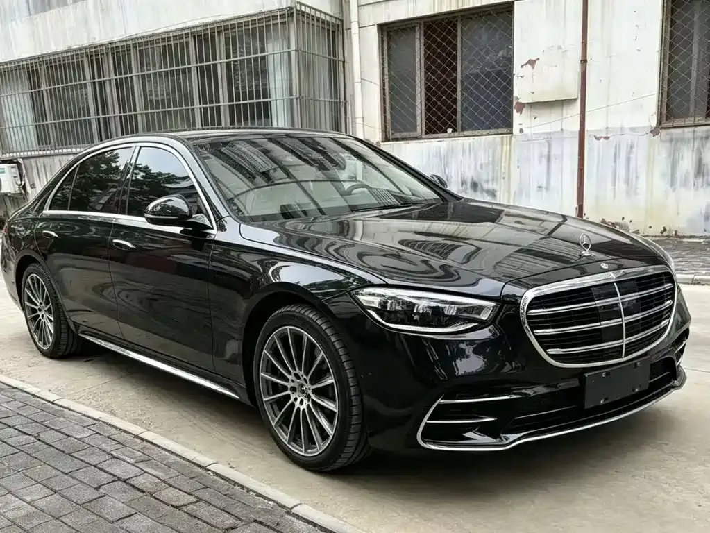 Mercedes-Benz S-Class — фото 1