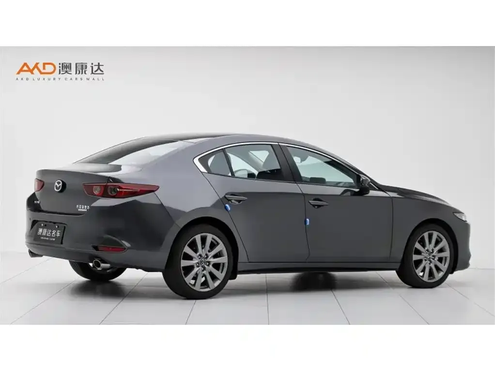 Mazda 3 Axela — фото 3