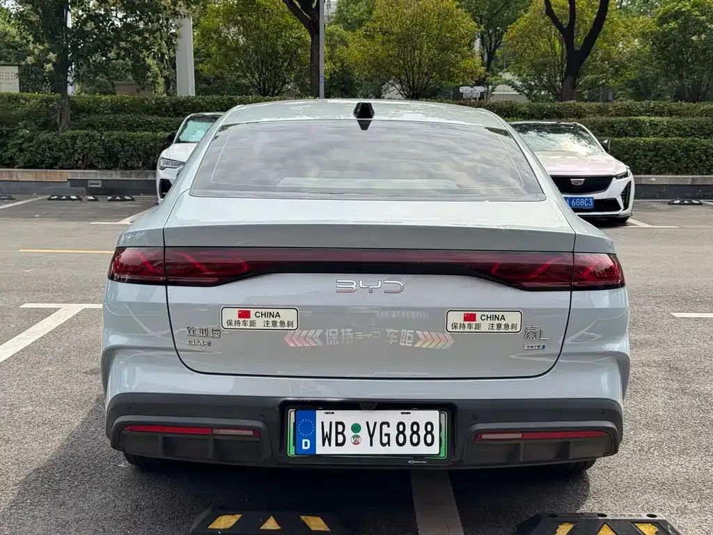 BYD Qin L — фото 9