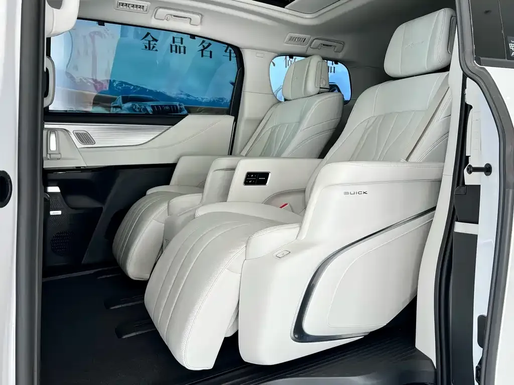 Buick GL8 Hybrid — фото 3