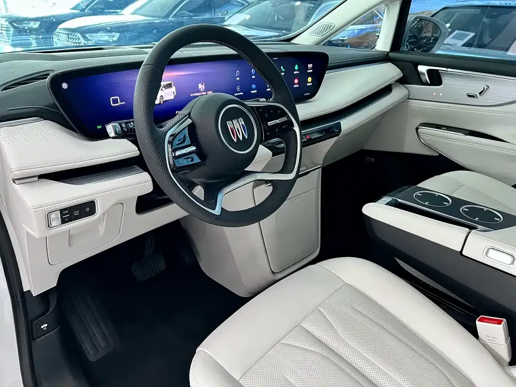 Buick GL8 Hybrid — фото 2