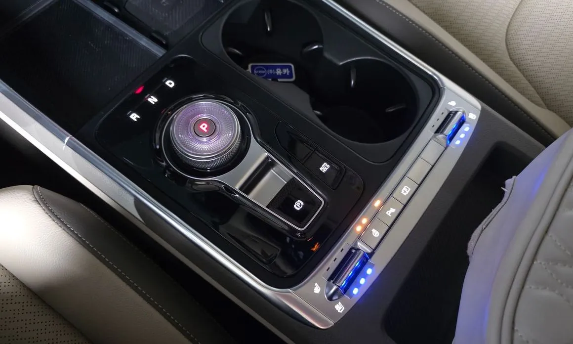Kia Carnival 2025 из KR, фото 3