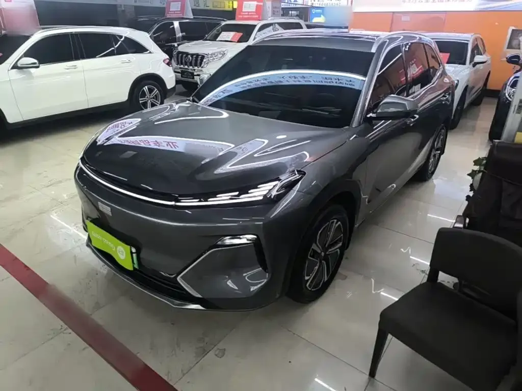 Geely Galaxy Xingjian 7 — фото 1