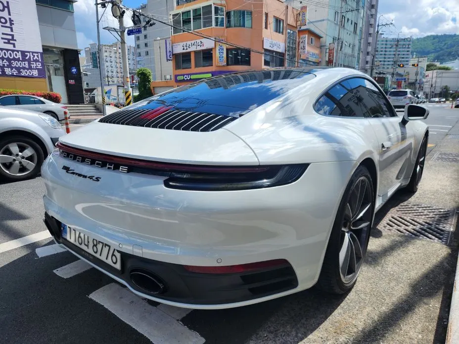 Porsche 911 2022 из KR, фото 6
