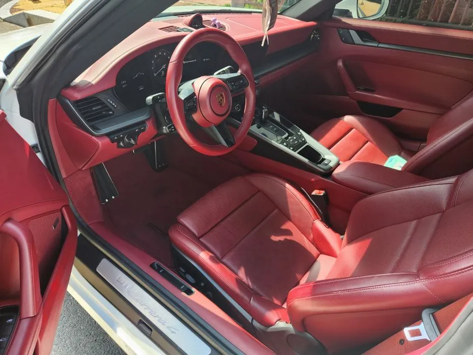 Porsche 911 2022 из KR, фото 10