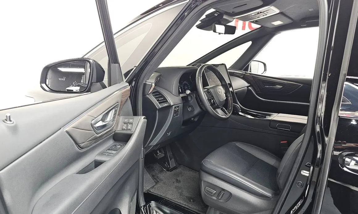 Toyota Alphard 2025 из KR, фото 9