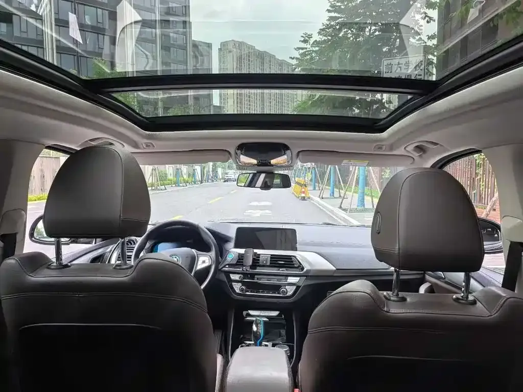 BMW iX3 2021 из CN, фото 2