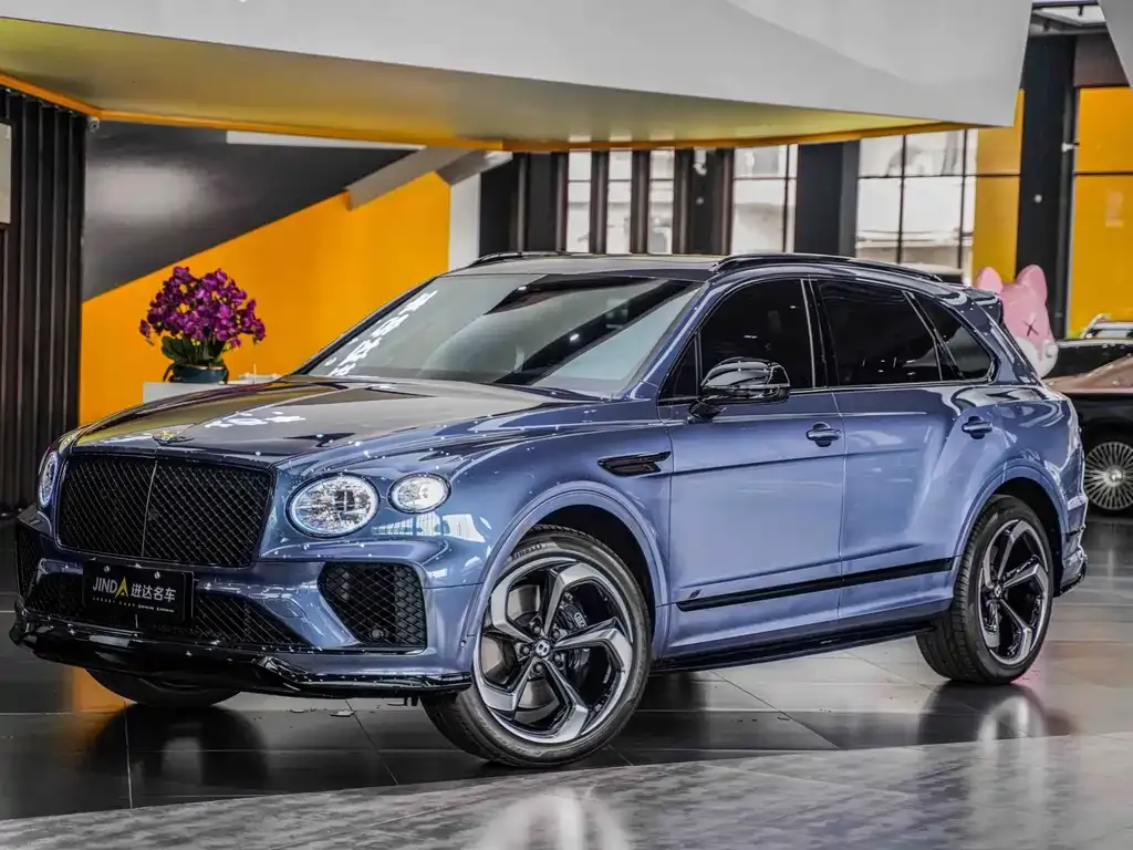 Bentley Bentayga — фото 1