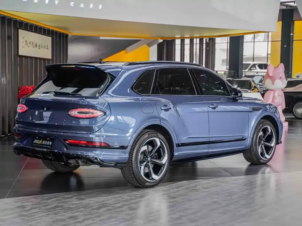 Bentley Bentayga — фото 8