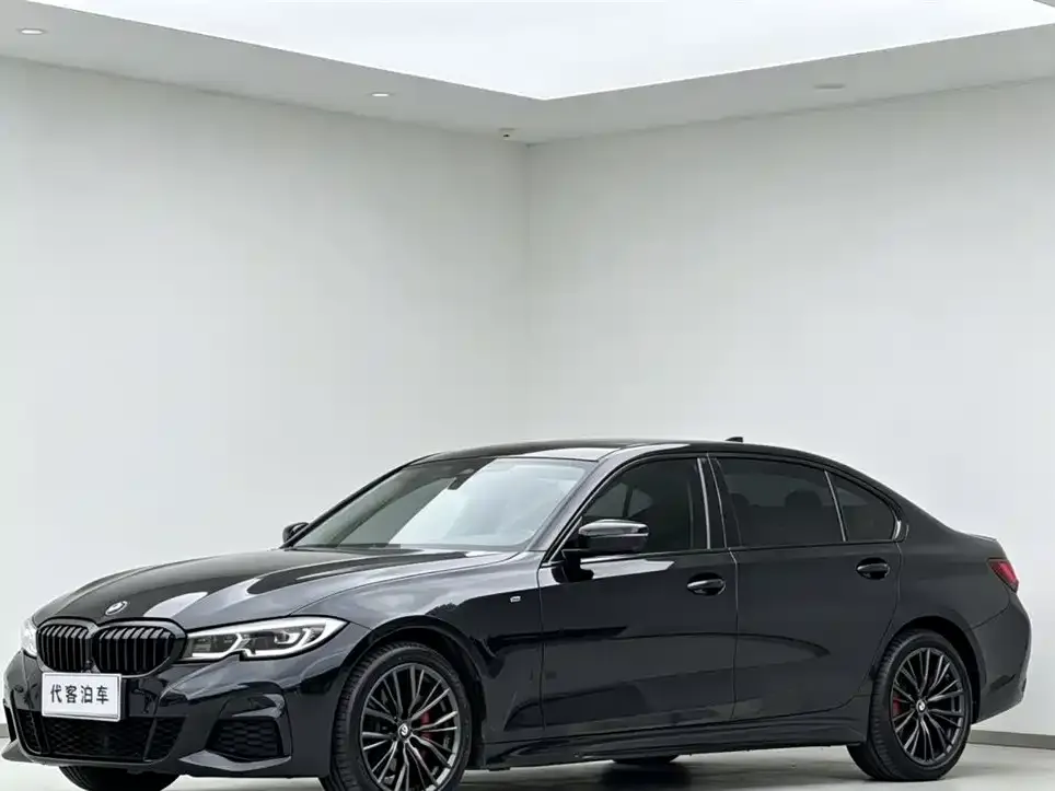 BMW 3 Series — фото 1