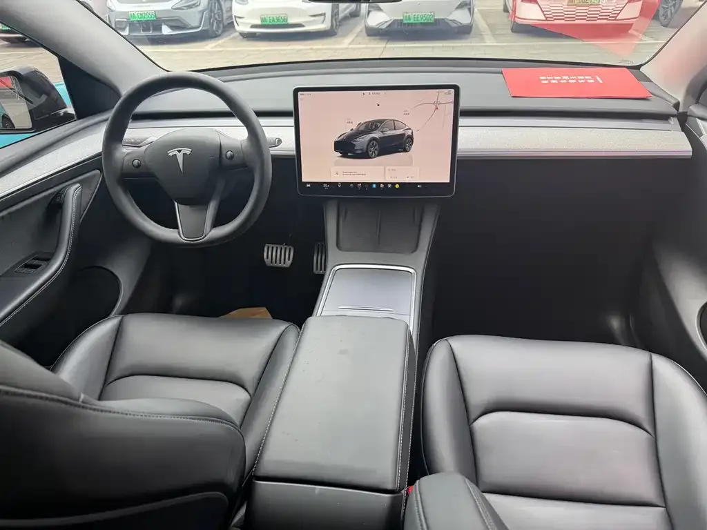 Tesla Model Y — фото 5