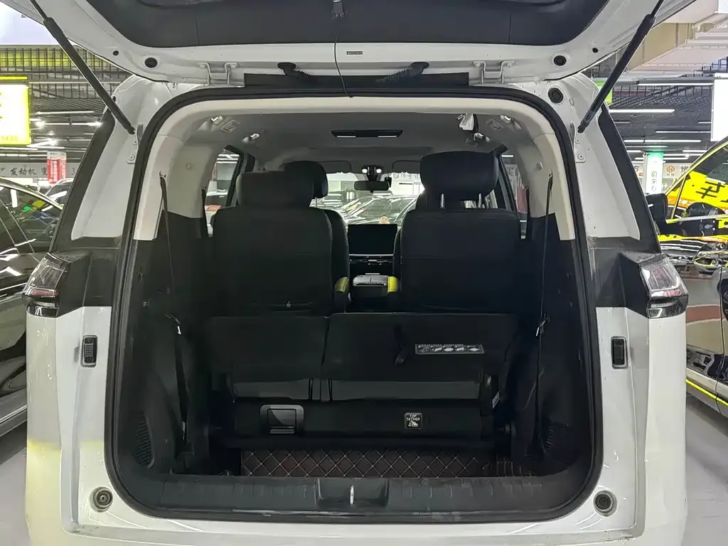 GAC Motor 传祺E8 PHEV 2025 из CN, фото 7