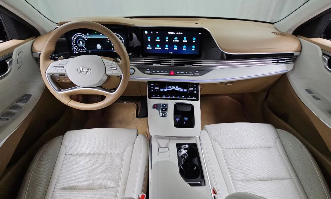 Hyundai Grandeur — фото 6