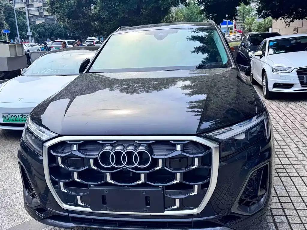 Audi Q7 — фото 5
