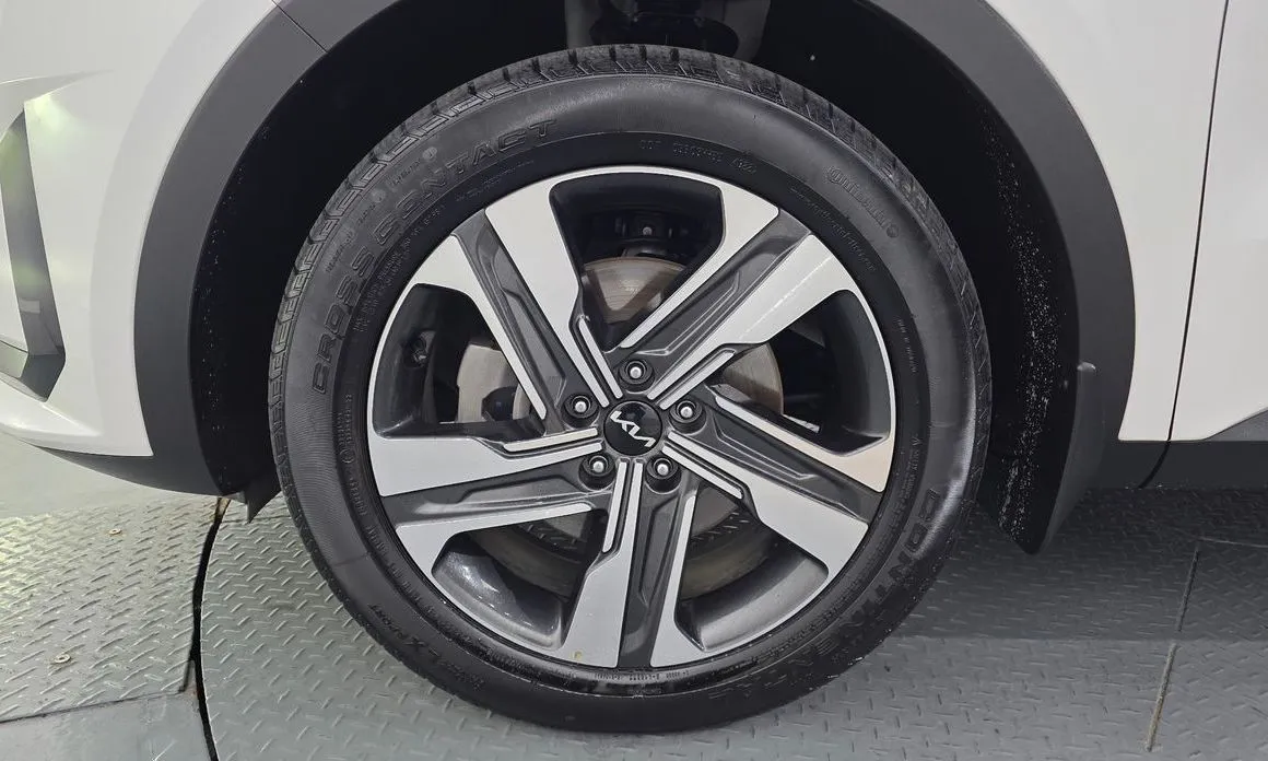 Kia Sorento — фото 9
