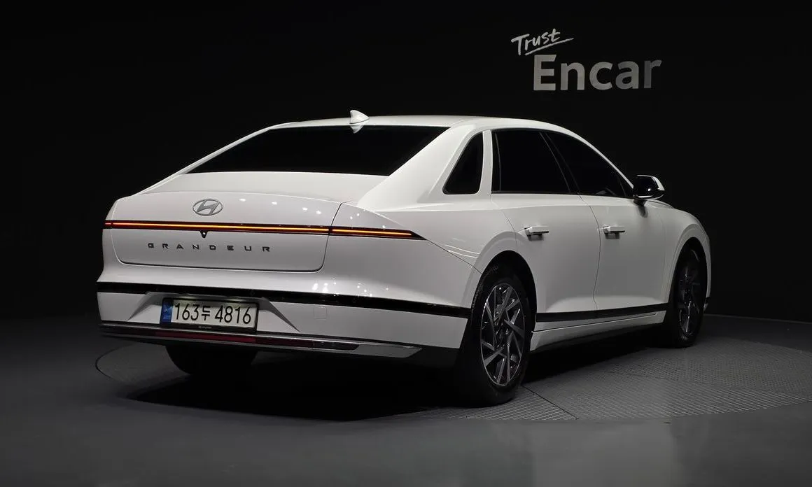 Hyundai Grandeur 2023 из KR, фото 5
