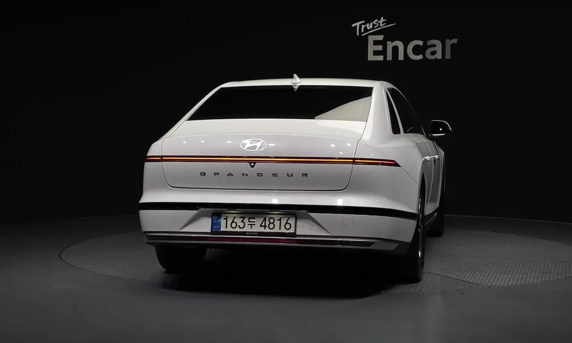 Hyundai Grandeur 2023 из KR, фото 3