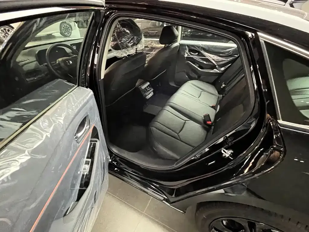 Honda Accord — фото 10