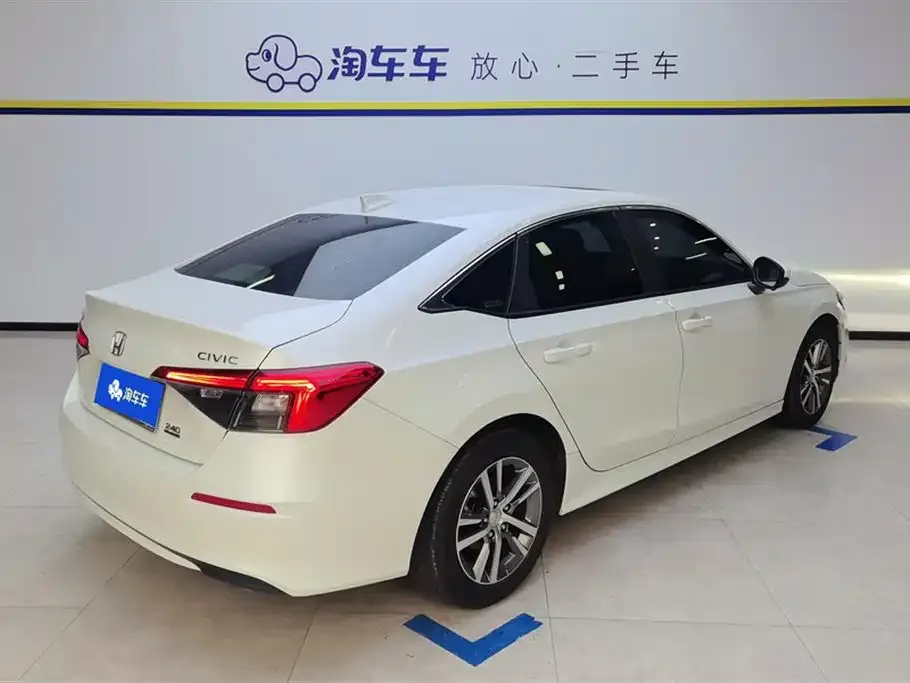 Honda Civic — фото 5