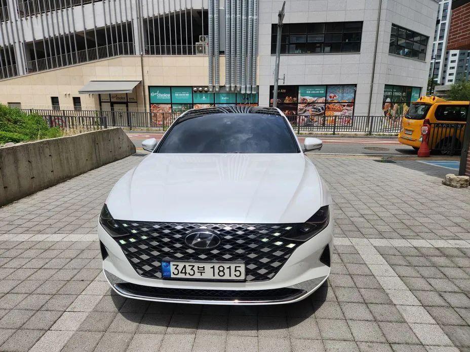Hyundai Grandeur 2022 из KR, фото 10