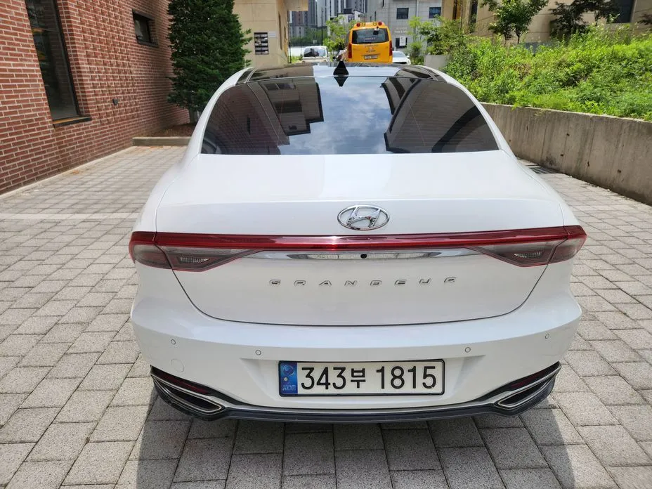 Hyundai Grandeur 2022 из KR, фото 4