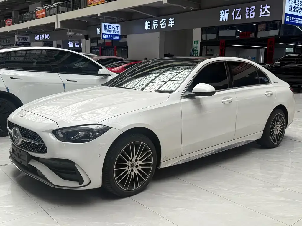 Mercedes-Benz C-Class — фото 1