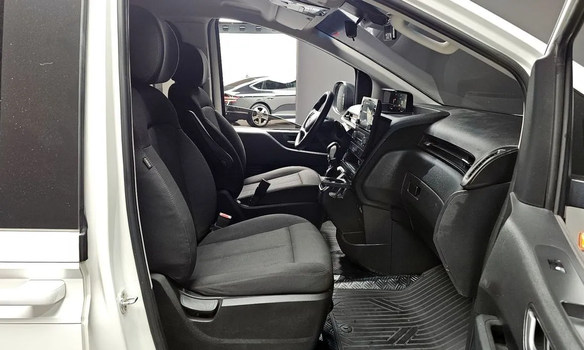 Hyundai Staria 2022 из KR, фото 6