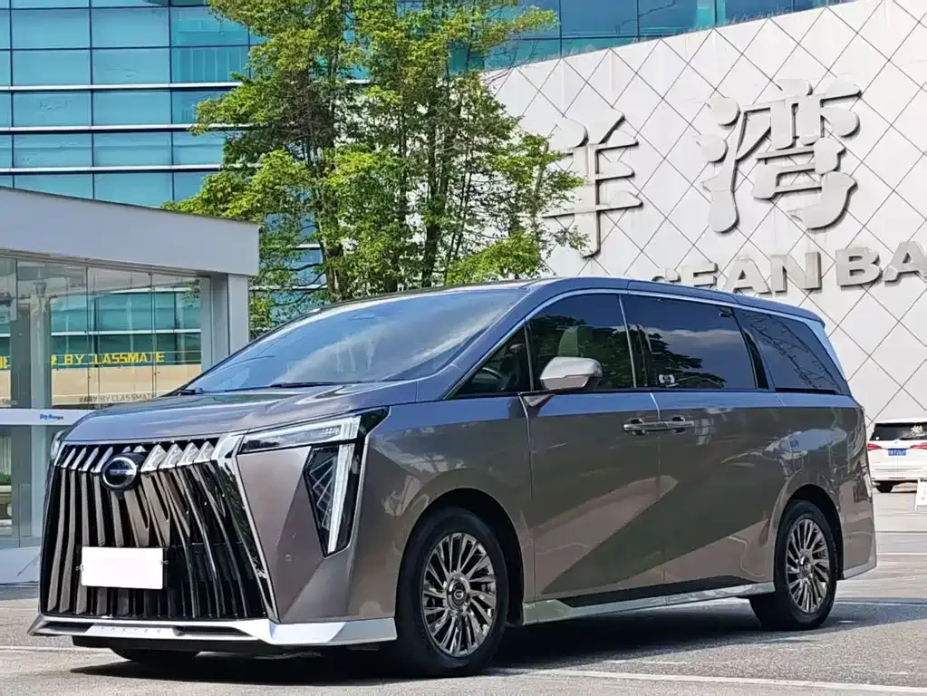 GAC Motor Trumpchi M8 — фото 1