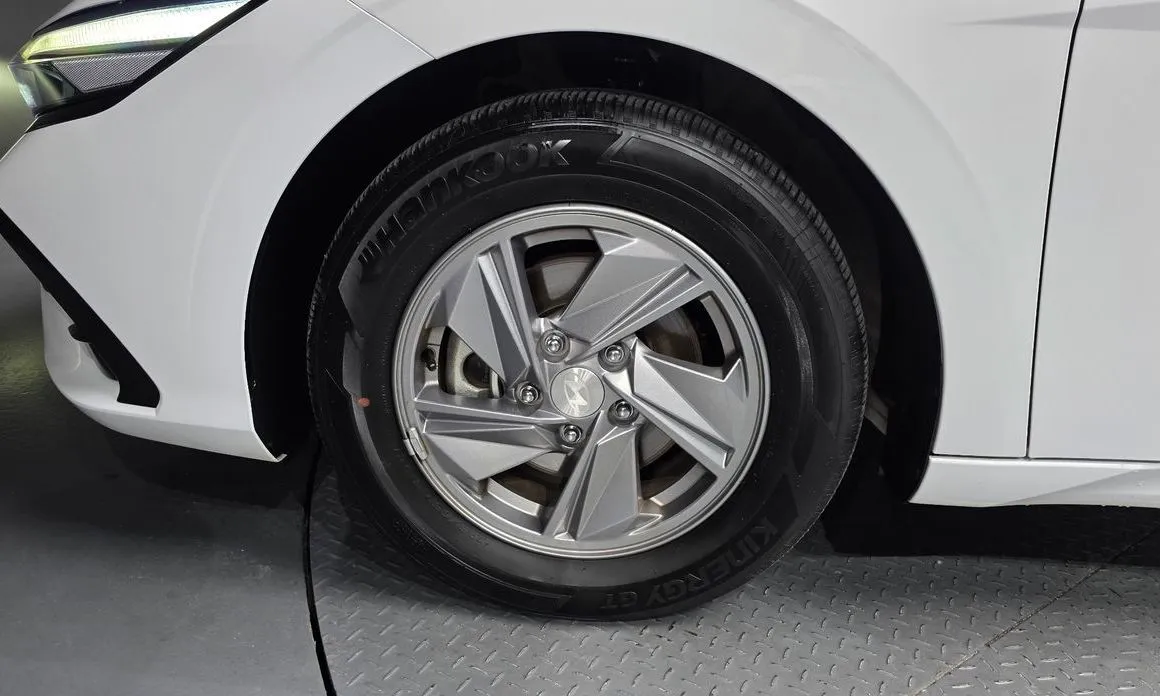 Hyundai AVANTE 2024 из KR, фото 4