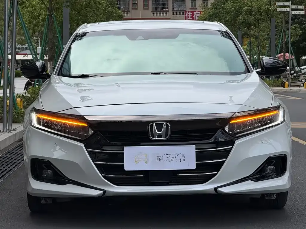 Honda Accord — фото 2