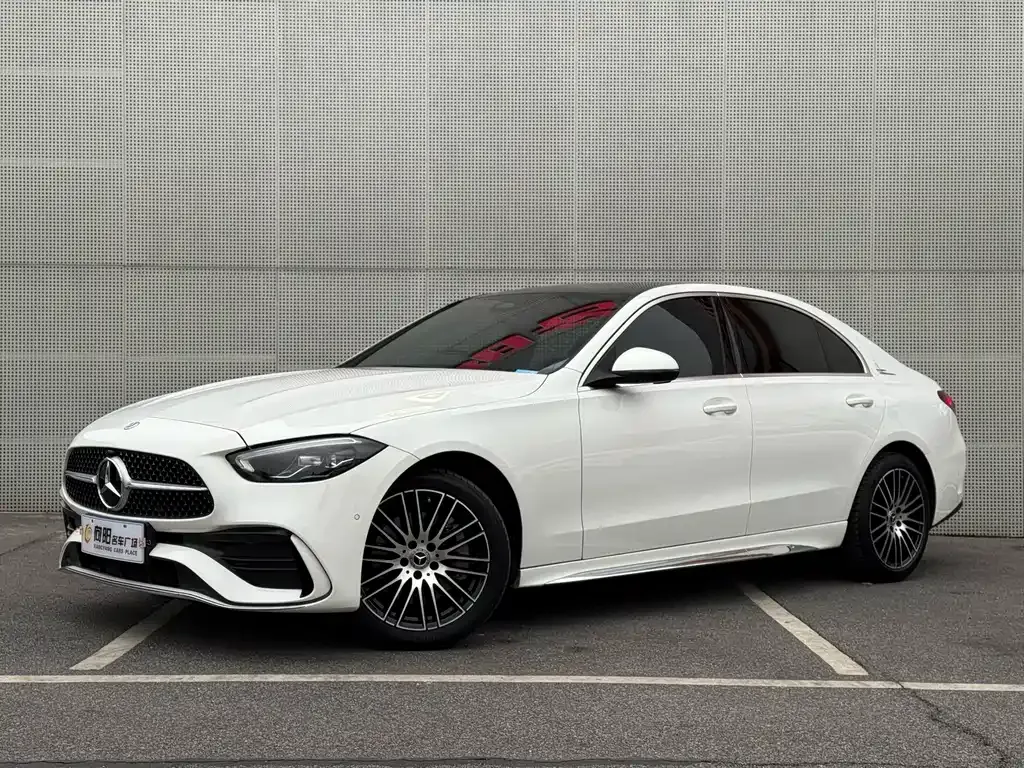 Mercedes-Benz C-Class — фото 1