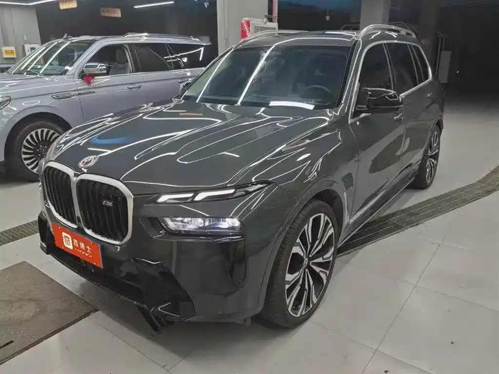 BMW X7 M60i