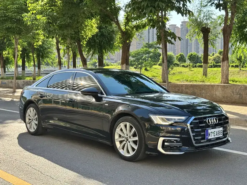 Audi A6L — фото 6