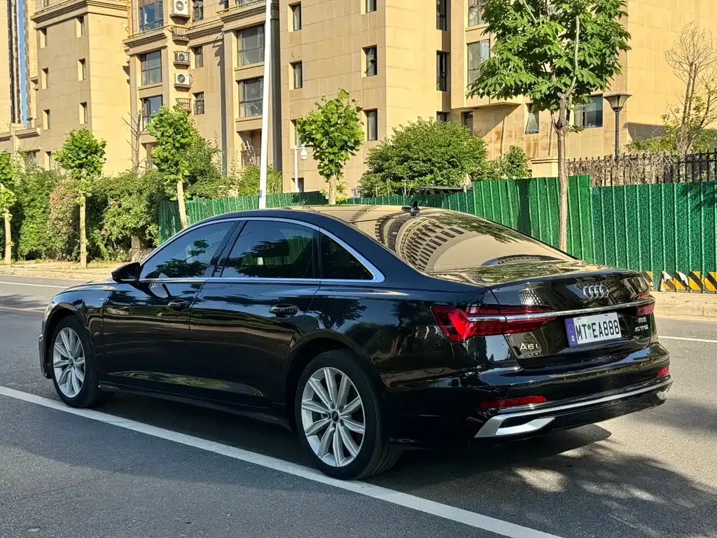 Audi A6L — фото 7