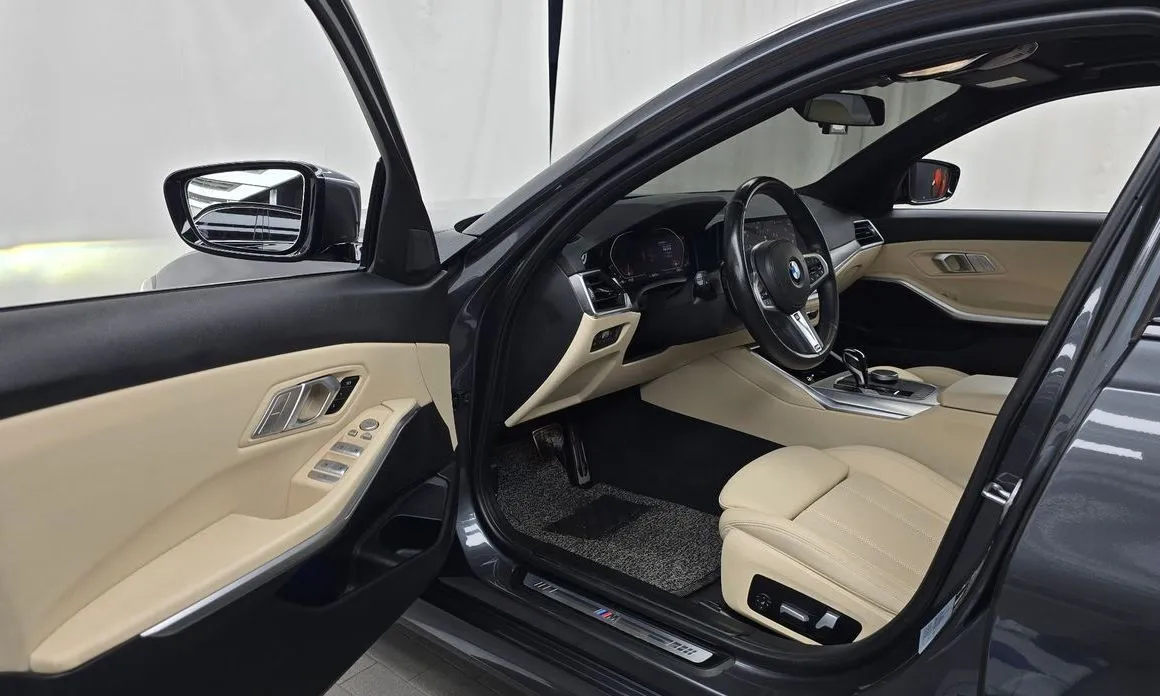 BMW 3-Series 2022 из KR, фото 7