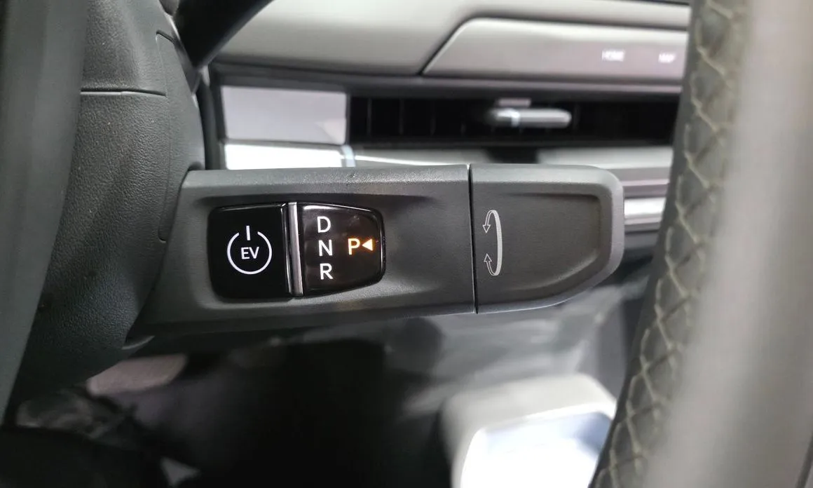 Kia EV3 2025 из KR, фото 2