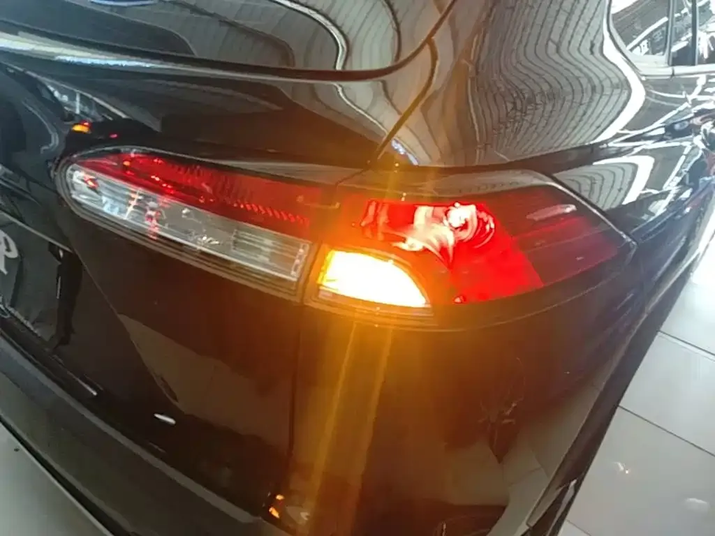 Toyota Corolla Cross 2024 из CN, фото 3