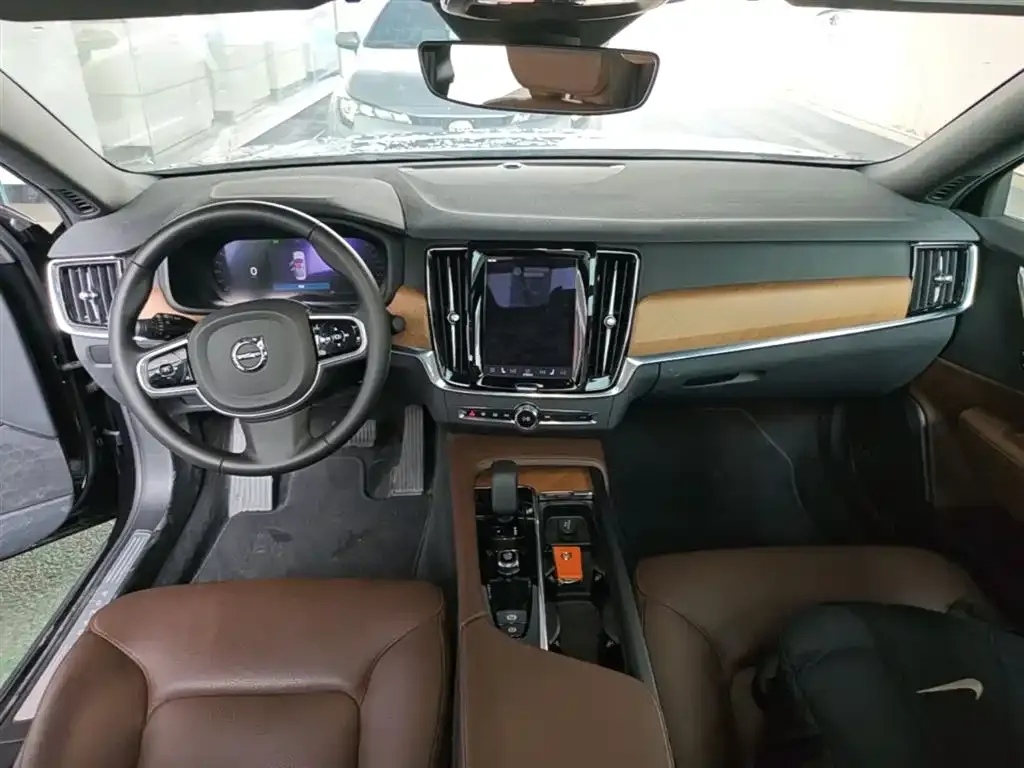 Volvo S90 — фото 4