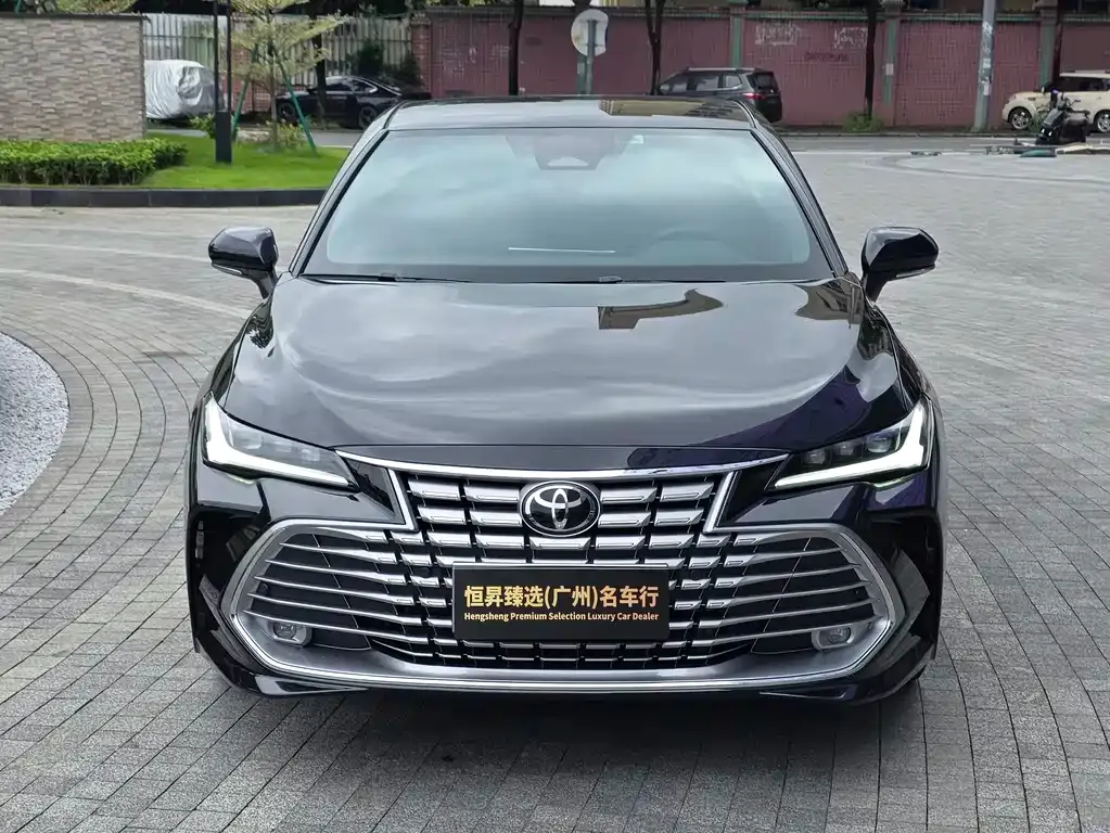 Toyota Avalon — фото 10