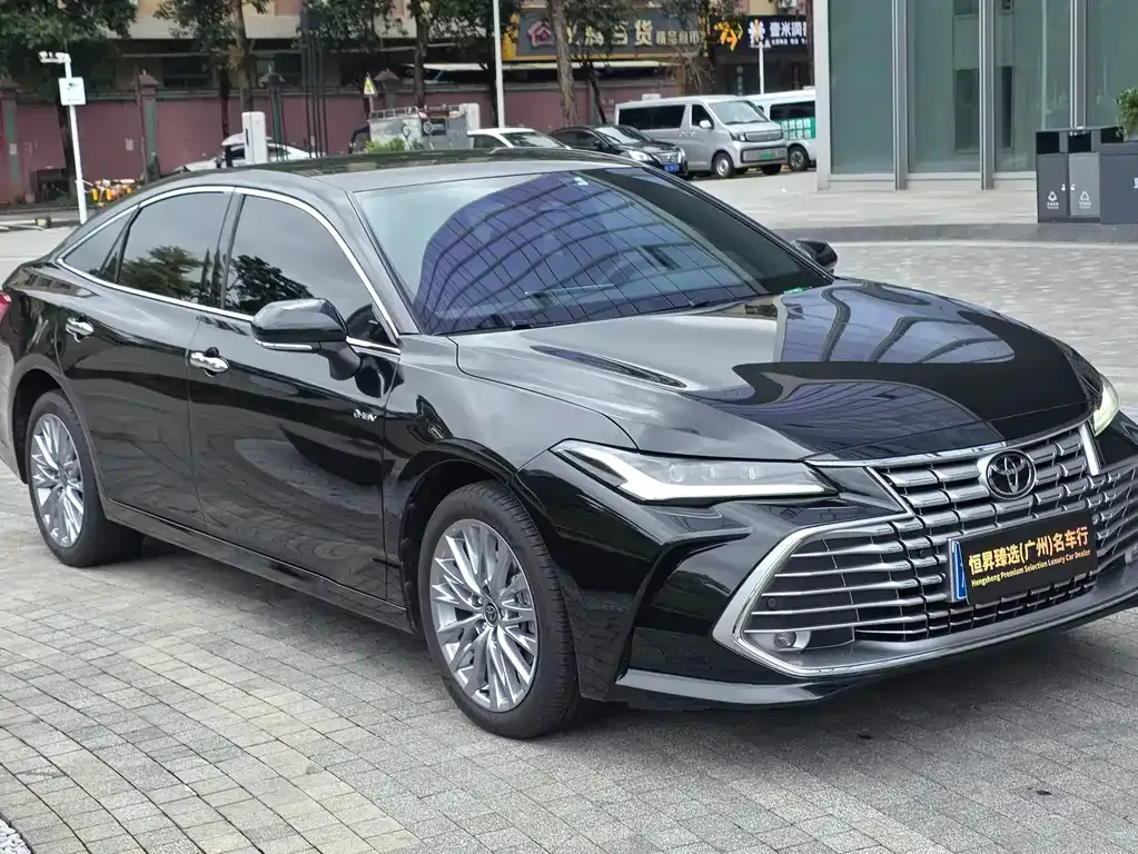 Toyota Avalon — фото 9