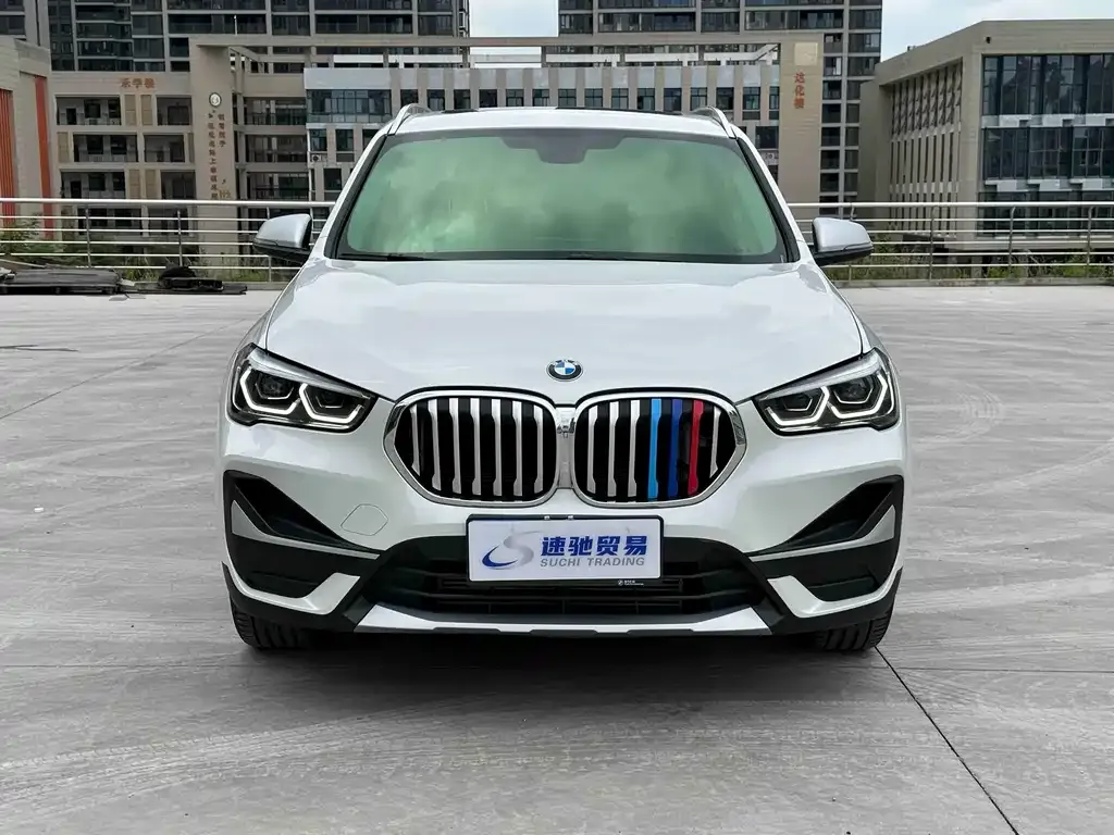 BMW X1 — фото 5