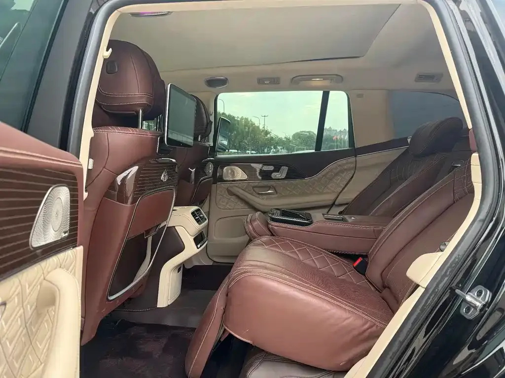 Mercedes-Benz GLS 2023 из CN, фото 9