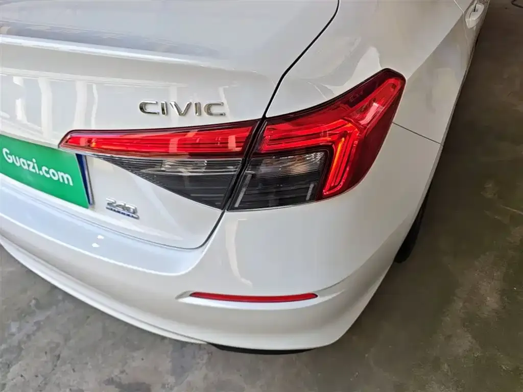 Honda Civic — фото 3