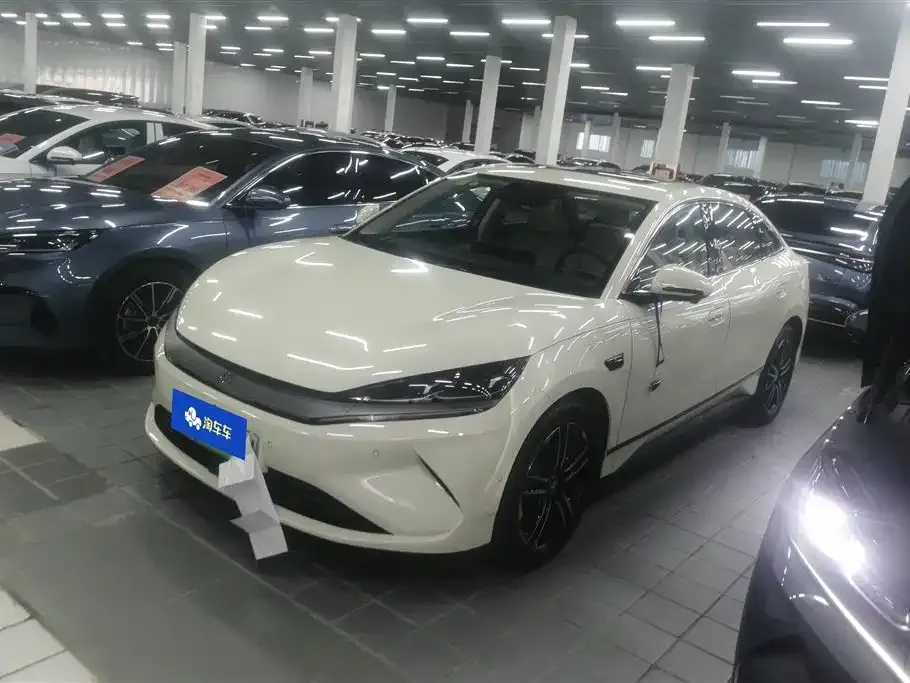 BYD Qin L — фото 1