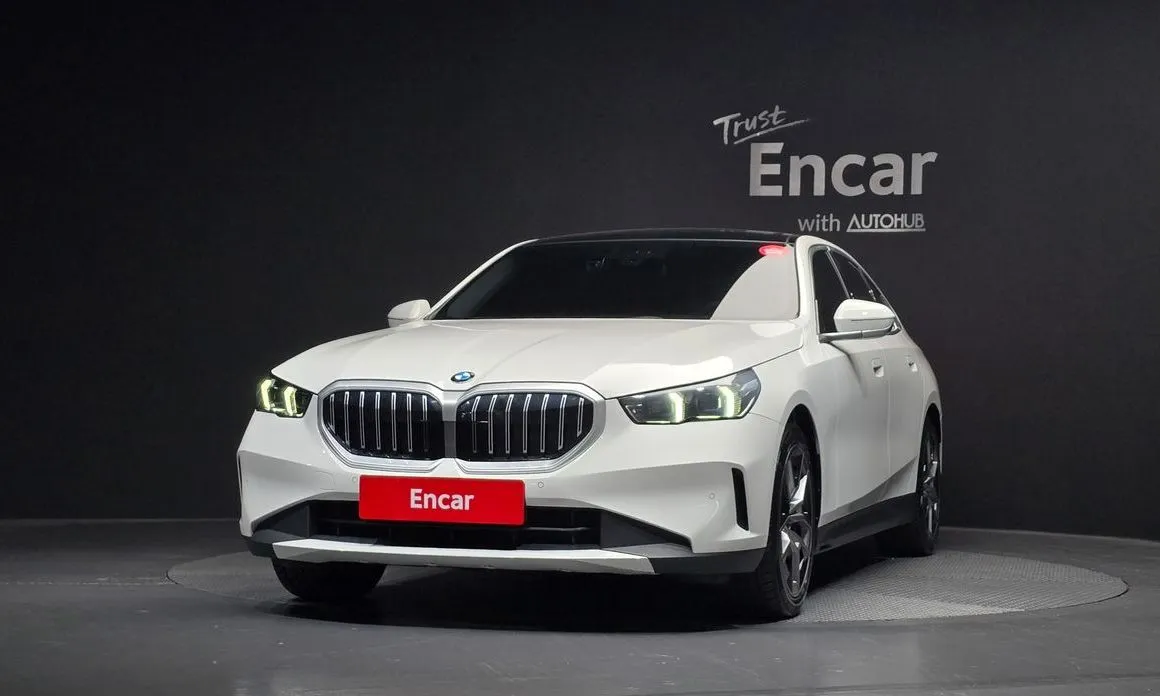 BMW 5-Series 2024 из KR, фото 3