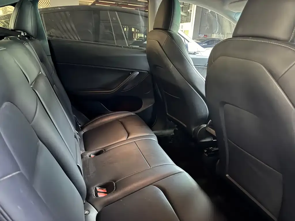 Tesla Model Y 2023 из CN, фото 3